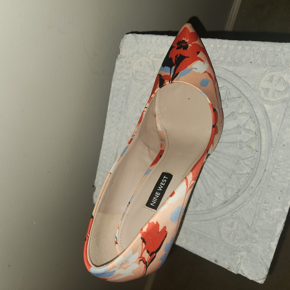 Nine West Red and Blue Heels Elegant Design